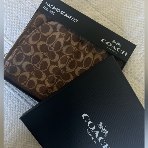 NWT Authentic Coach Gift Set: Monogram Beanie Hat and Scarf - Picture 6 of 10